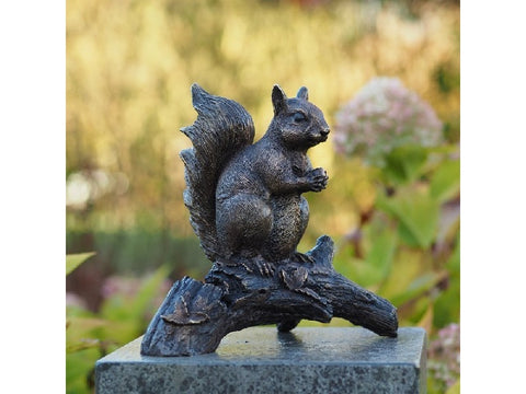 Bronzen Eekhoorn Beeld - GardenArts