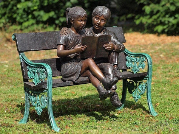 Bronzen kinderen op een bankje - GardenArts